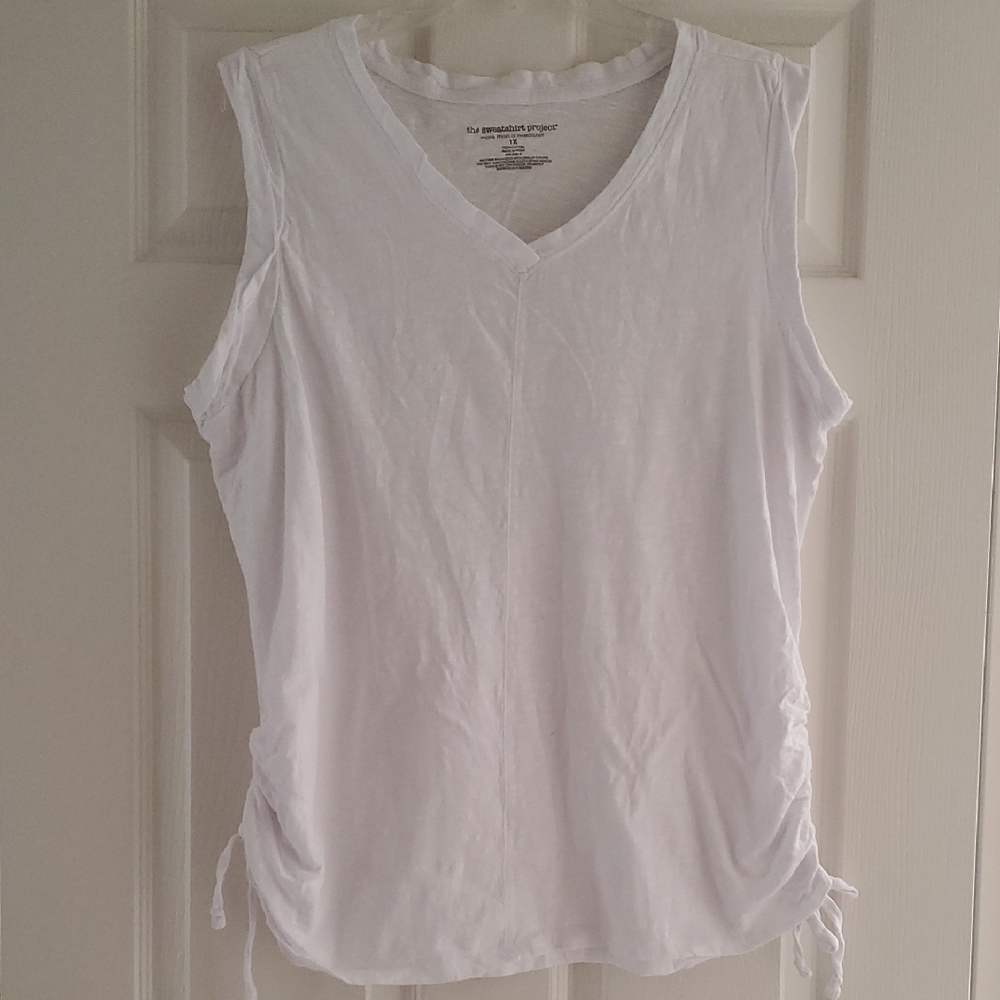 Chic White V-Neck Tank Top
